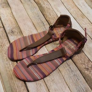 Tom's Sandals - EUC